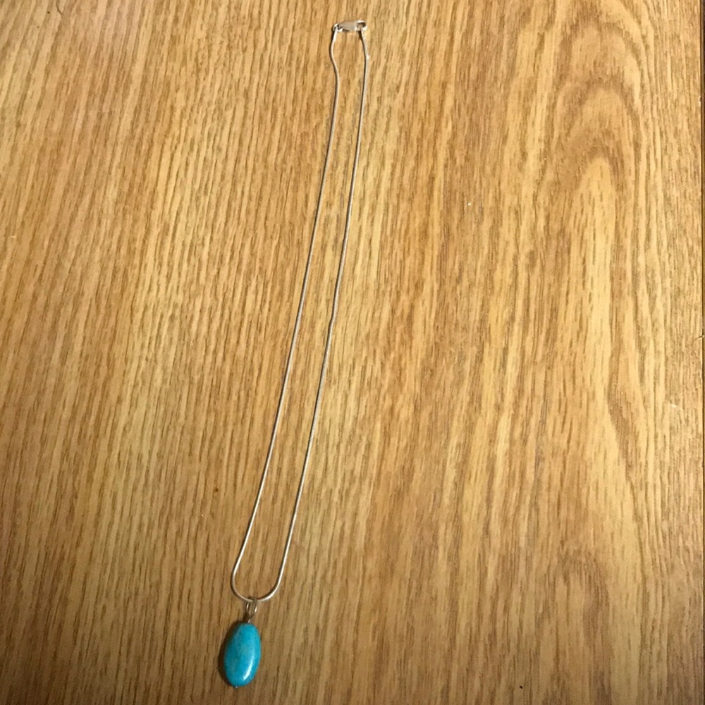 Very pretty blue stone necklace
